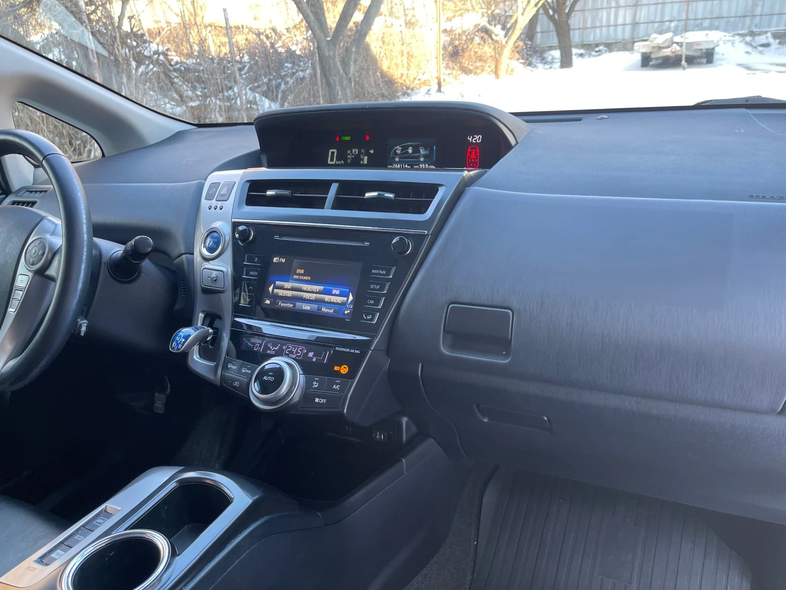 Toyota Prius Toyota Prius Plus hybrid  | Mobile.bg � ����������� 14