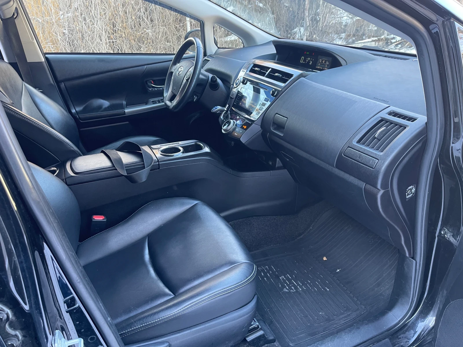 Toyota Prius Toyota Prius Plus hybrid  | Mobile.bg � ����������� 13