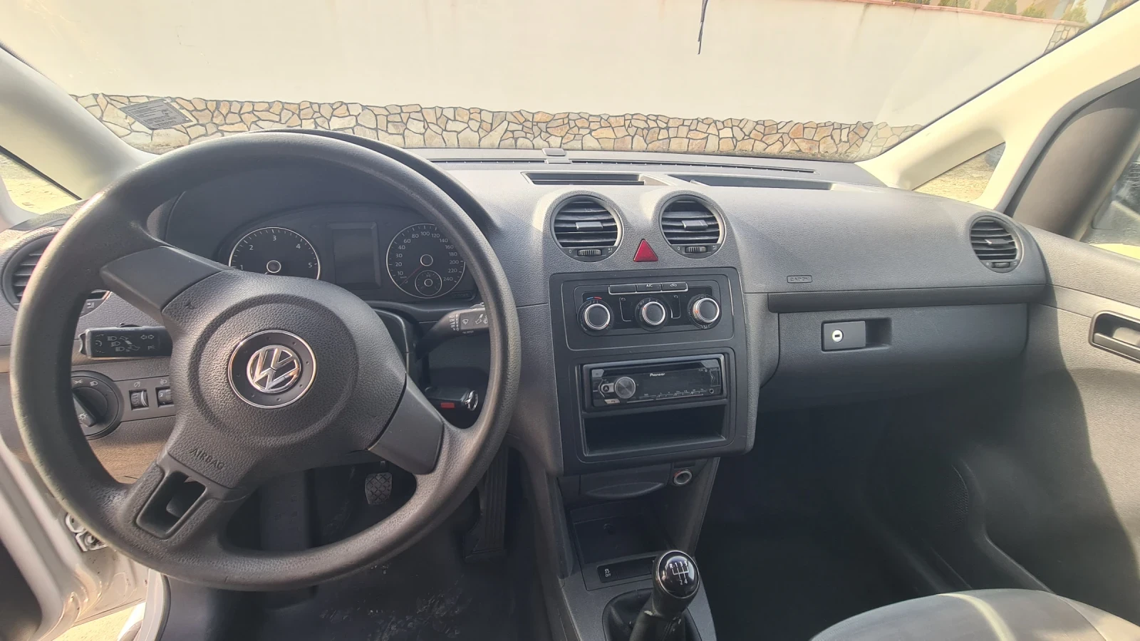 VW Caddy, снимка 9 - Автомобили и джипове - 53690564