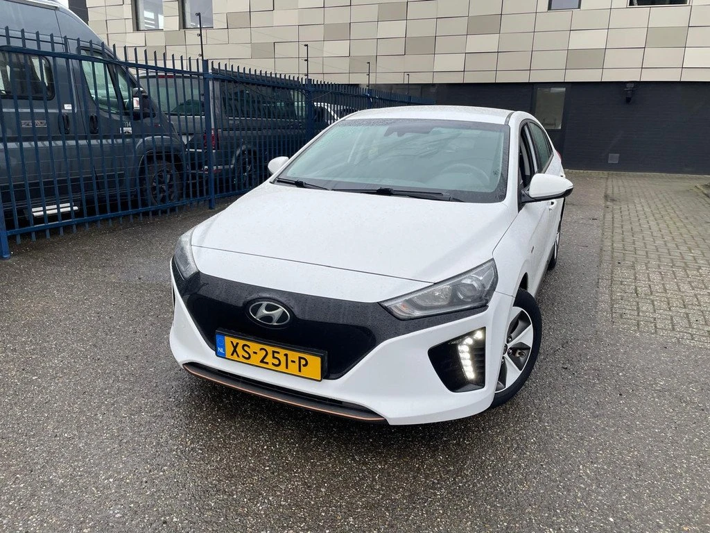 Hyundai Ioniq Comfort, снимка 4 - Автомобили и джипове - 53793679