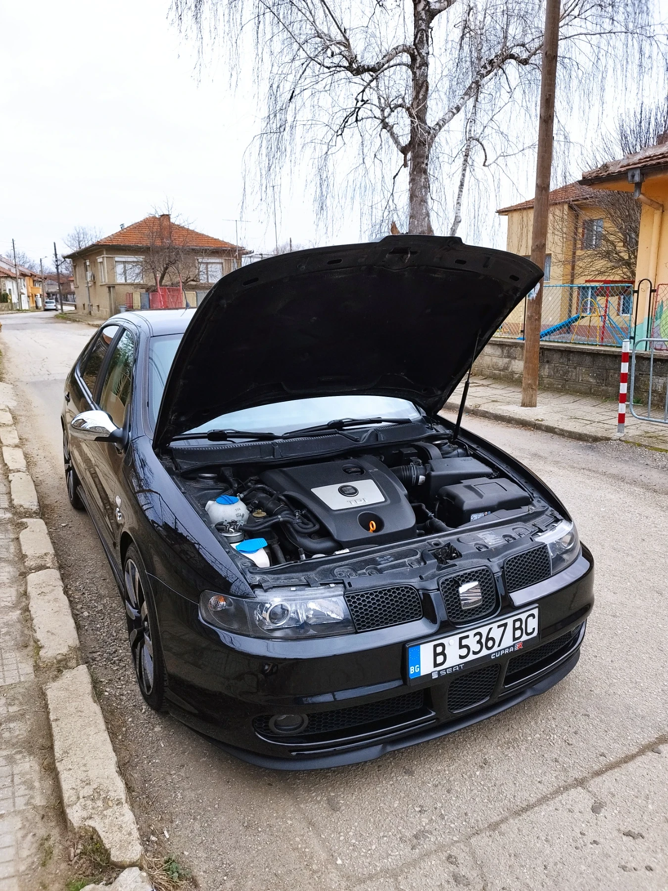 Seat Leon, снимка 9 - Автомобили и джипове - 53809137