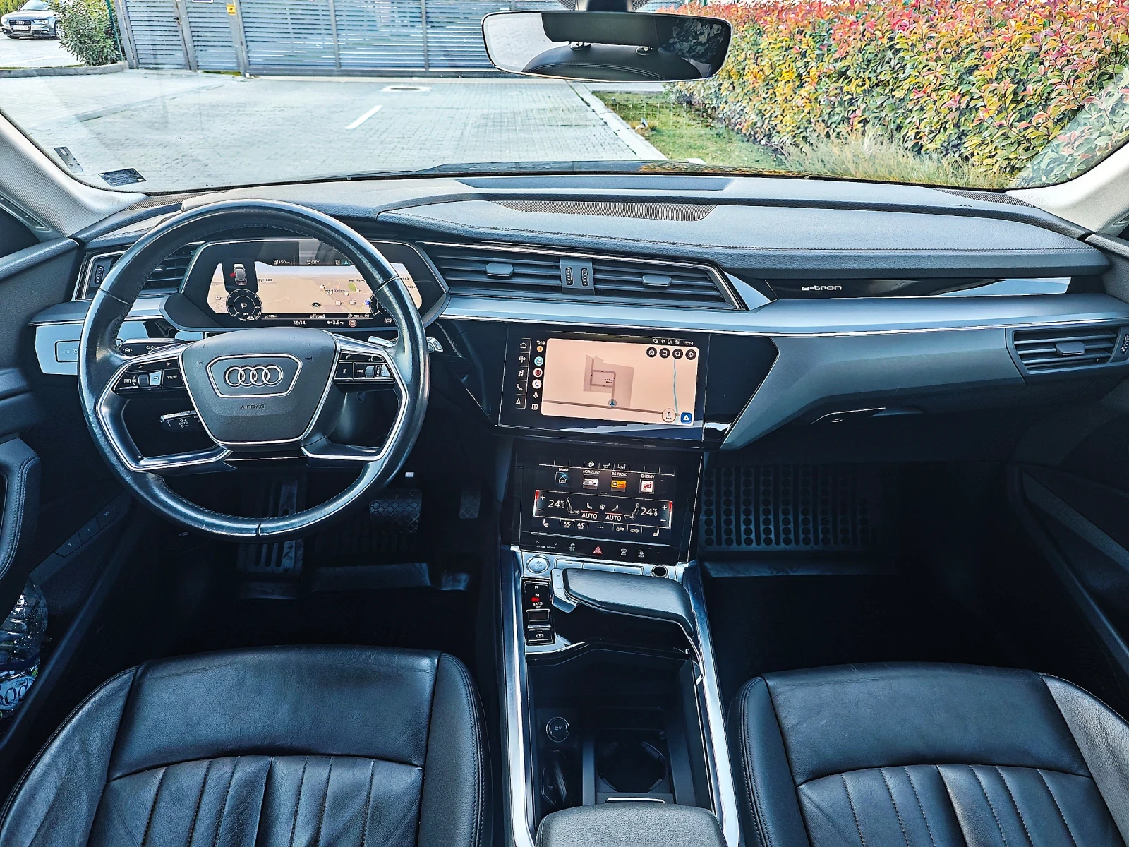 Audi E-Tron ПАНОРАМНА* КОЖА* 4Х4* ФУЛ* ГАРАНЦИЯ* НОВА, снимка 7 - Автомобили и джипове - 53837795