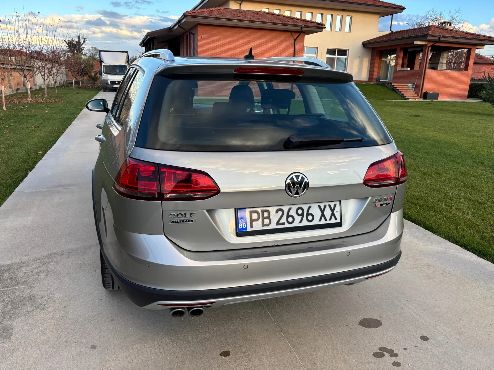 VW Golf Alltrack 2.0 TDI 4Motion, снимка 4 - Автомобили и джипове - 53880034