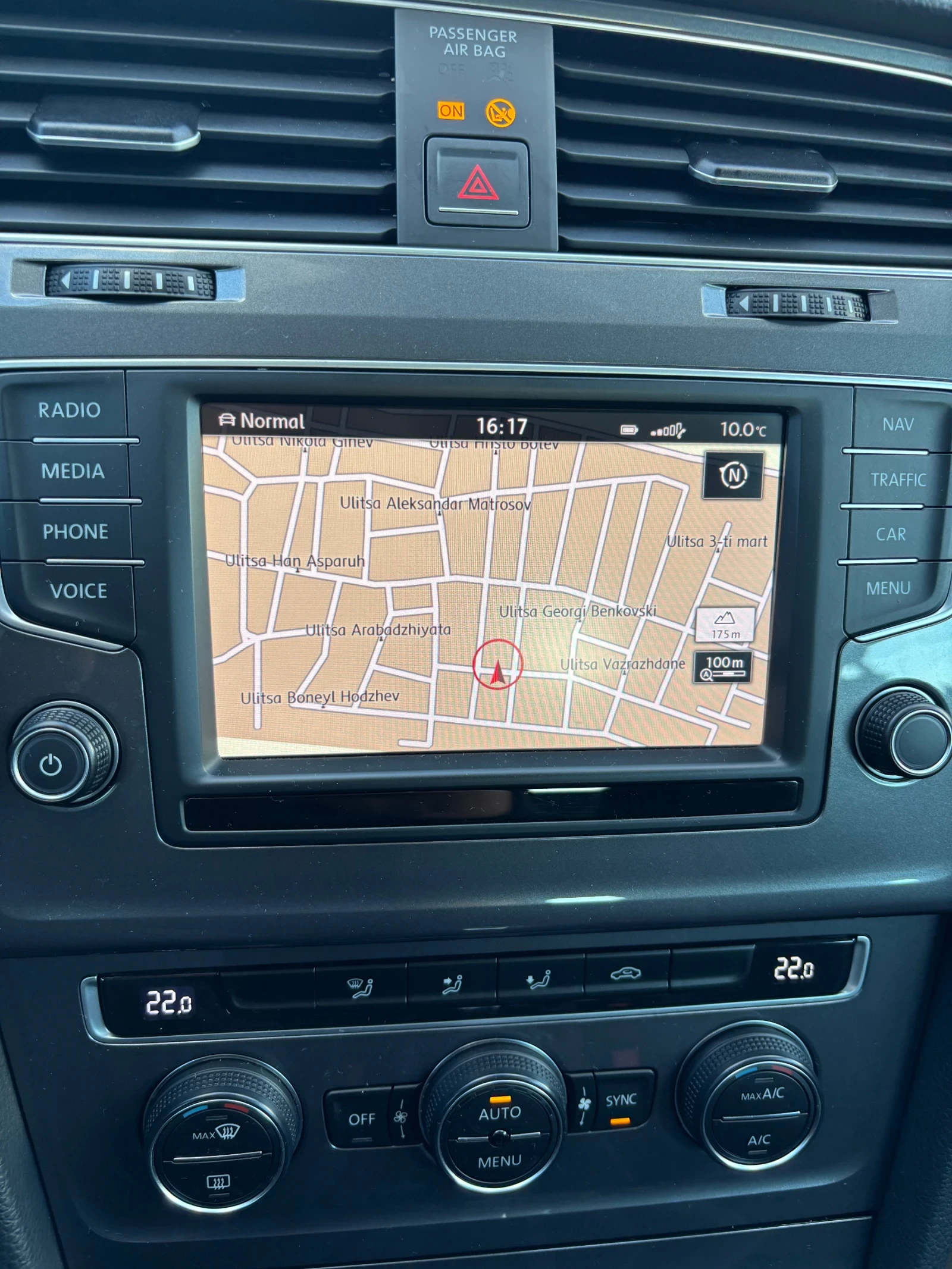 VW Golf Alltrack 2.0 TDI 4Motion, снимка 14 - Автомобили и джипове - 53880034