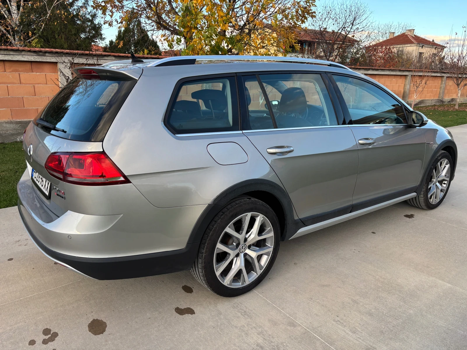 VW Golf Alltrack 2.0 TDI 4Motion, снимка 5 - Автомобили и джипове - 53880034