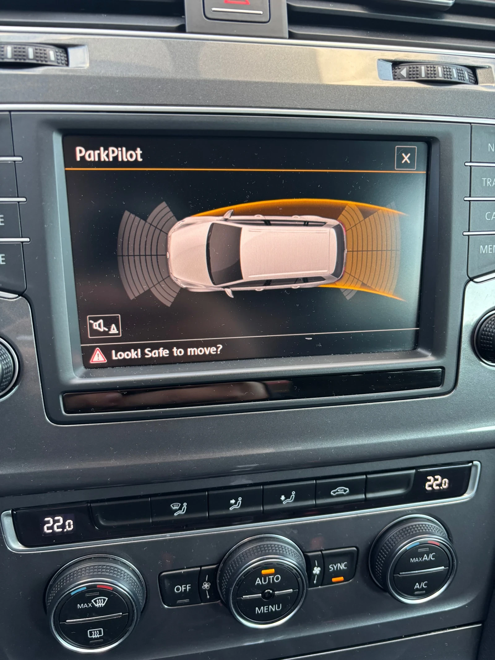 VW Golf Alltrack 2.0 TDI 4Motion, снимка 15 - Автомобили и джипове - 53880034