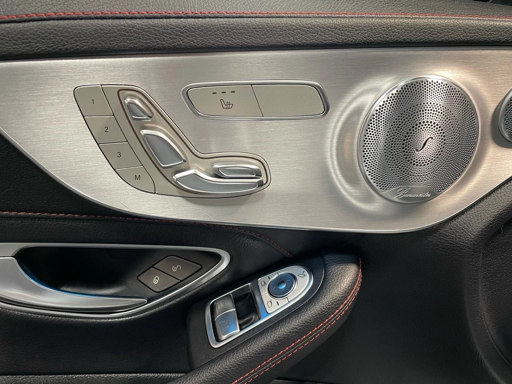 Mercedes-Benz C 43 AMG 4MATIC/AMG PKG/NAVI/Line Ass/LEATHER/PANO , снимка 11 - Автомобили и джипове - 53929056