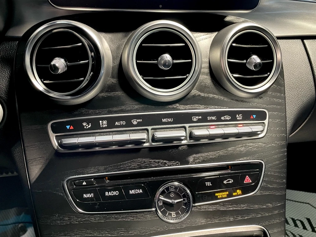 Mercedes-Benz C 43 AMG 4MATIC/AMG PKG/NAVI/Line Ass/LEATHER/PANO , снимка 13 - Автомобили и джипове - 53929056