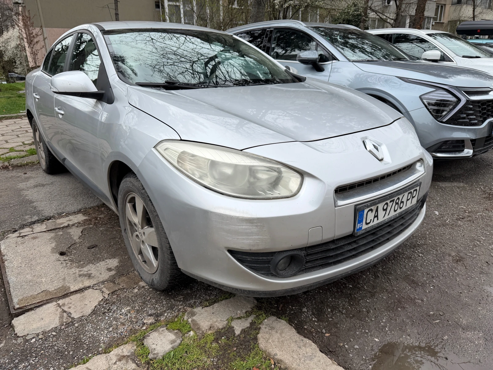 Renault Fluence, снимка 6 - Автомобили и джипове - 54028002