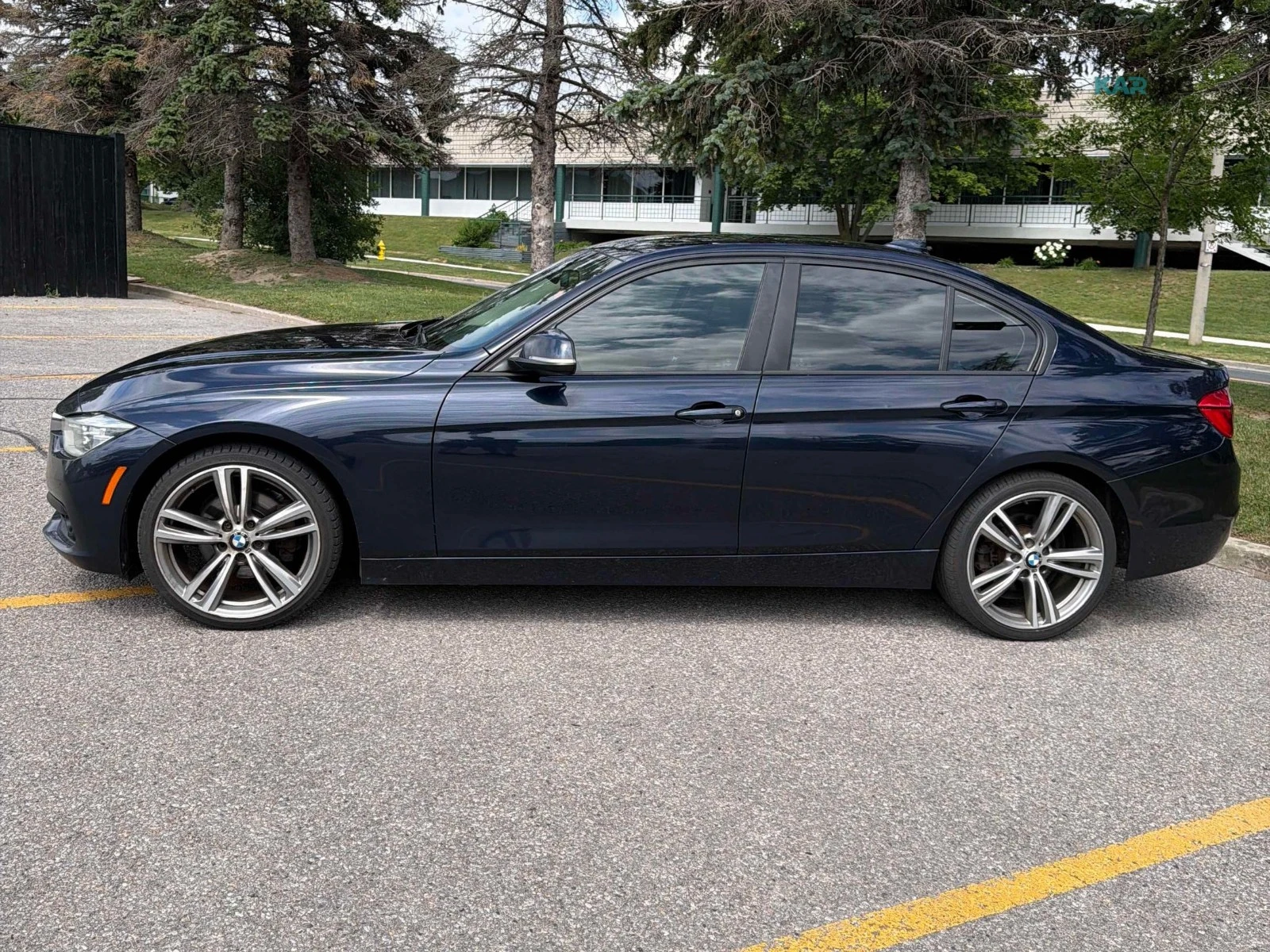 BMW 320 АвтоКредит * (ЦЕНА ДО БГ), снимка 2 - Автомобили и джипове - 54876137