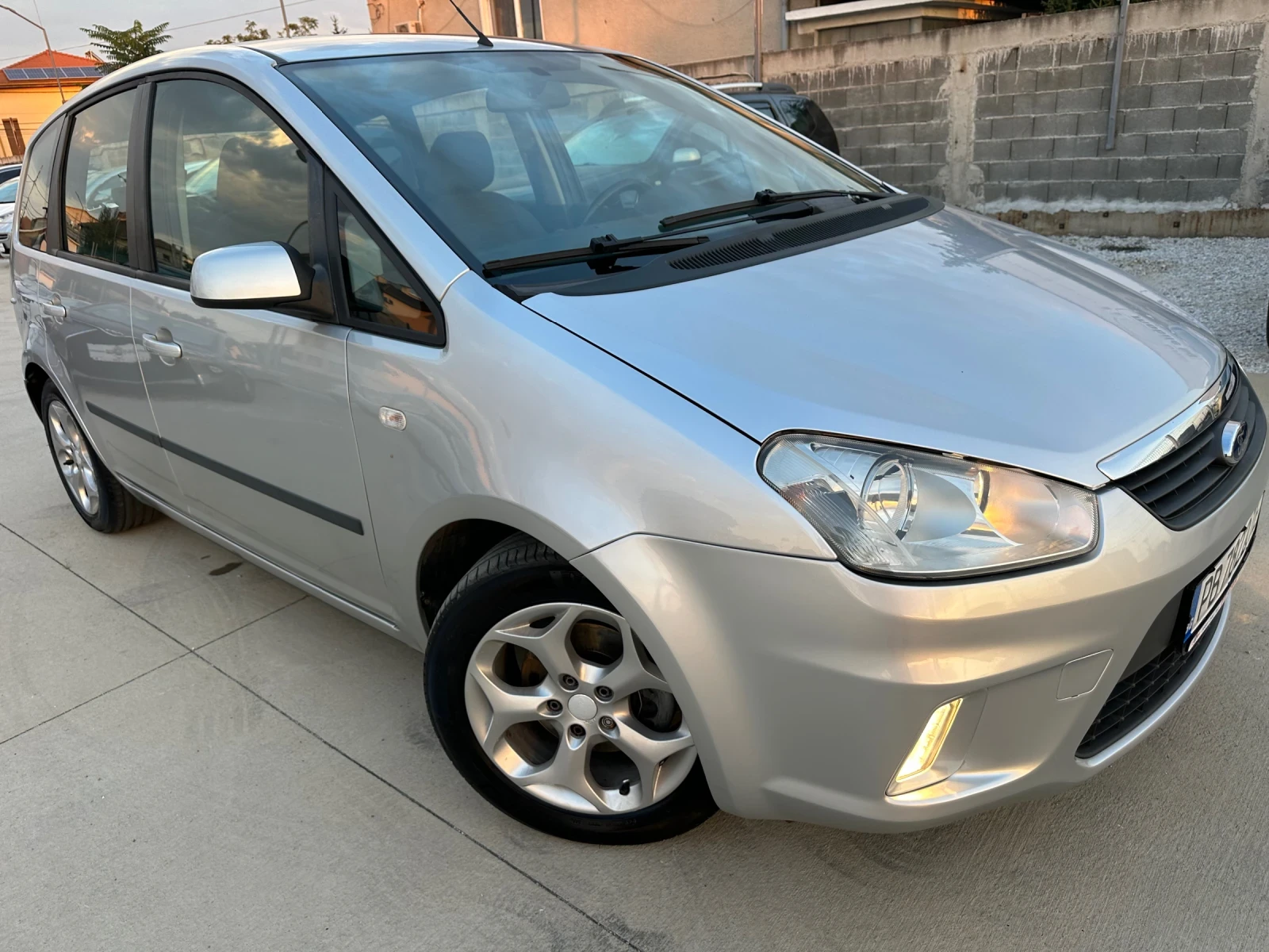 Ford C-max Вс.платено! 1.6d Перфектен! Без корозия!!!, снимка 3 - Автомобили и джипове - 55592429