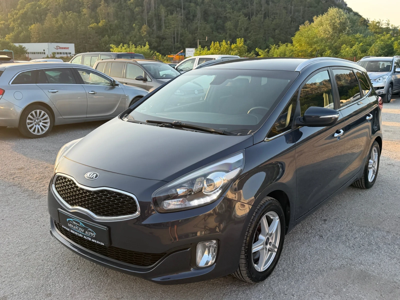 Kia Carens 1.6GDI 152650km/7МЕСТА/KLIMATRONIK/НОВ ВНОС/УНИКАТ, снимка 7 - Автомобили и джипове - 55646263