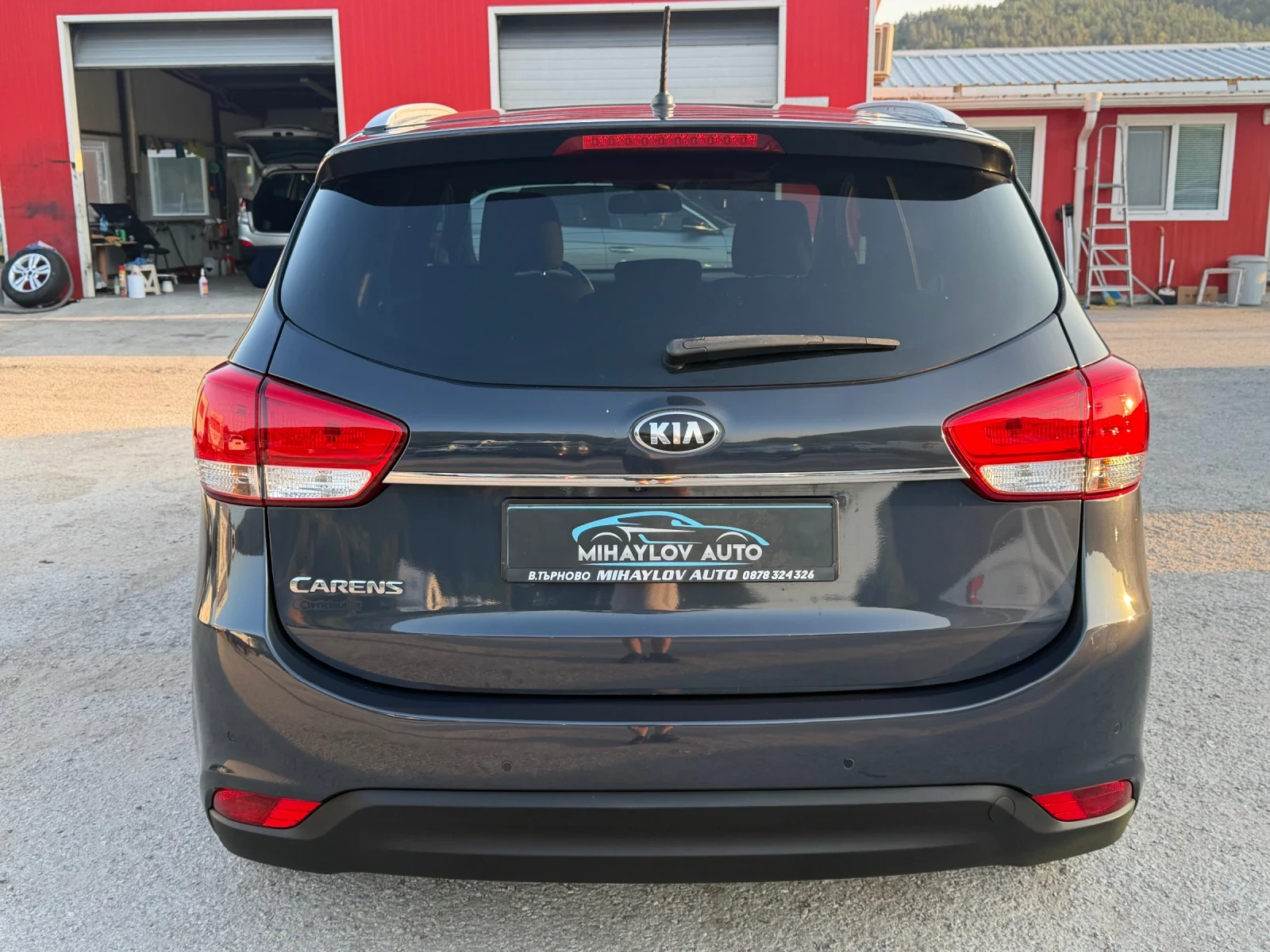 Kia Carens 1.6GDI 152650km/7МЕСТА/KLIMATRONIK/НОВ ВНОС/УНИКАТ, снимка 4 - Автомобили и джипове - 55646263