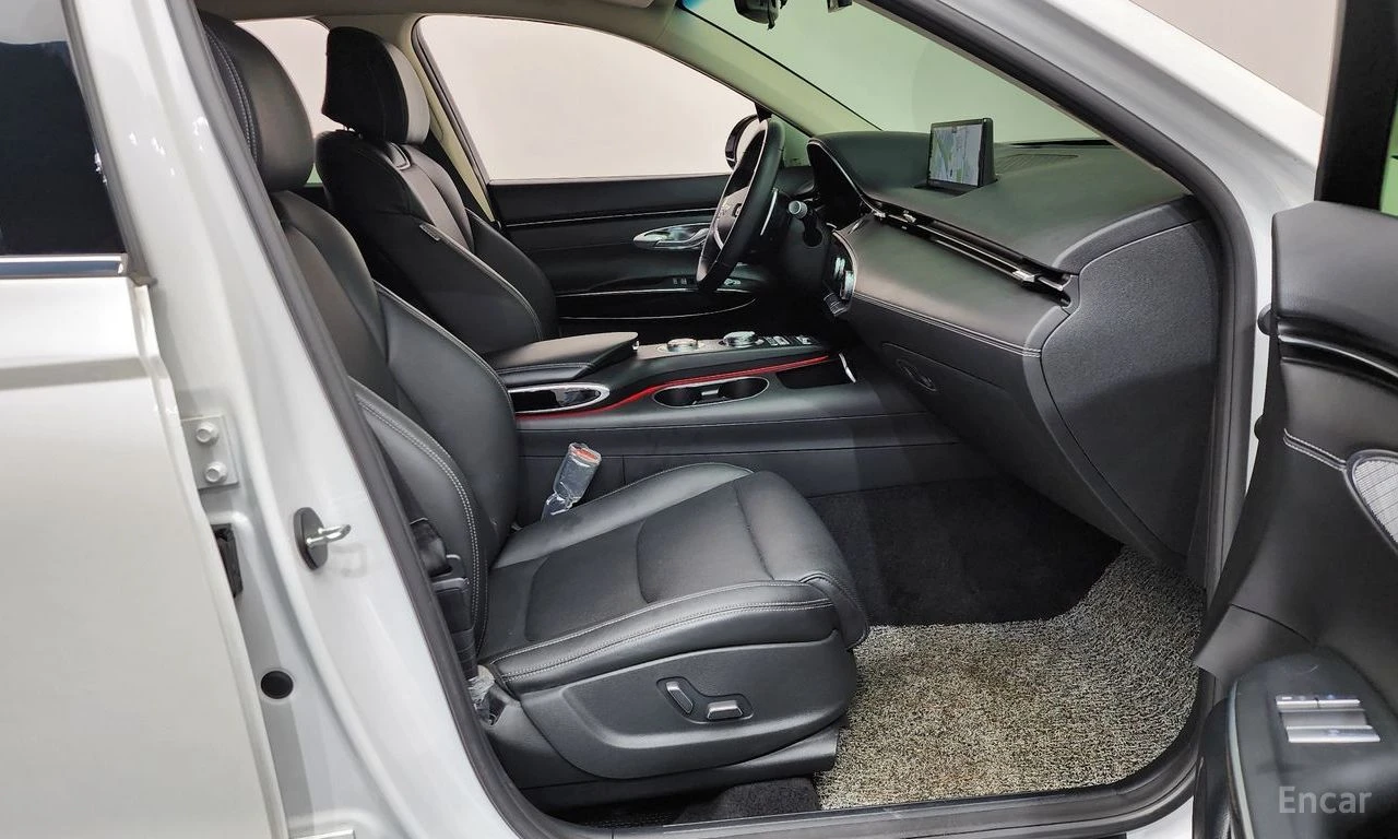 Genesis GV70 2.2D AWD* DISTRONIC* 360* ПОДГРЕВ* ОБДУХВАНЕ* , снимка 7 - Автомобили и джипове - 55691126