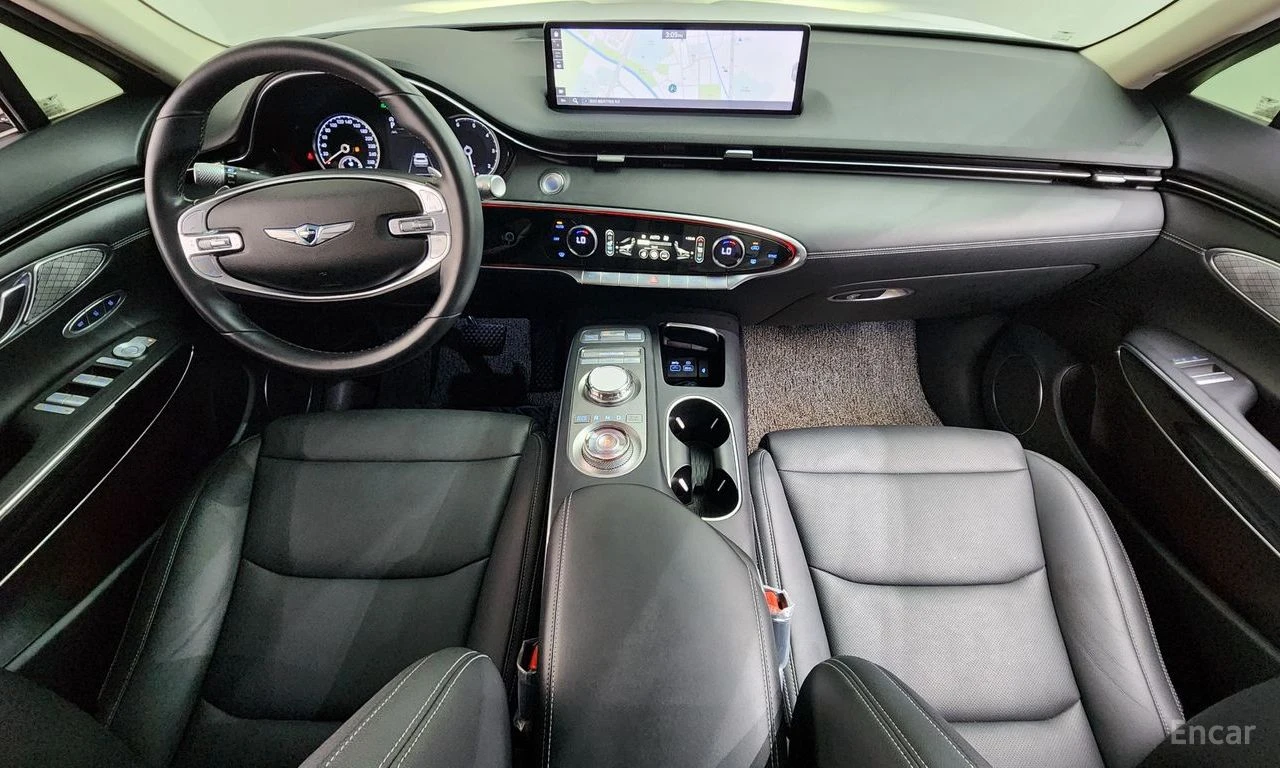 Genesis GV70 2.2D AWD* DISTRONIC* 360* ПОДГРЕВ* ОБДУХВАНЕ* , снимка 8 - Автомобили и джипове - 55691126