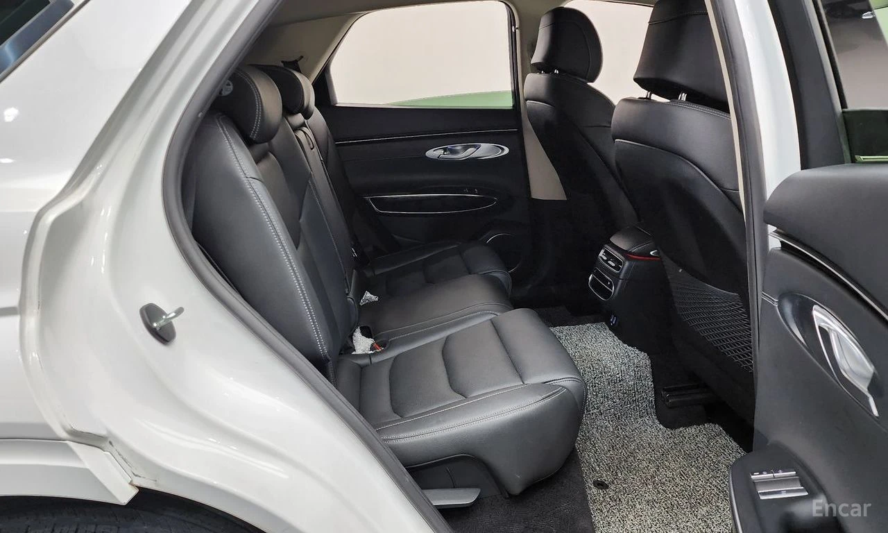 Genesis GV70 2.2D AWD* DISTRONIC* 360* ПОДГРЕВ* ОБДУХВАНЕ* , снимка 14 - Автомобили и джипове - 55691126