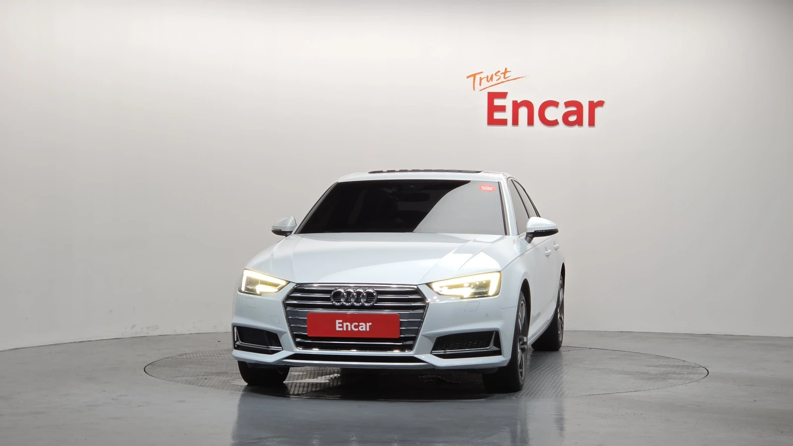 Audi A4 40 TFSI* HUD* ПОДГРЕВ ВОЛАН* ЛЮК* КРАЙНА ЦЕНА, снимка 3 - Автомобили и джипове - 55983977