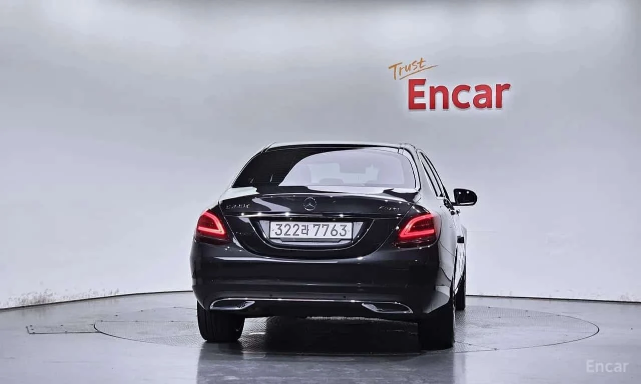 Mercedes-Benz C 220 d 4MATIC * ФИНАНСИРАНЕ, снимка 4 - Автомобили и джипове - 56341664