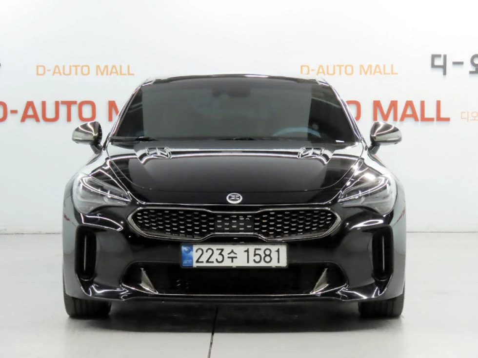 Kia Stinger 3.3 GT / 4x4, снимка 2 - Автомобили и джипове - 56539258