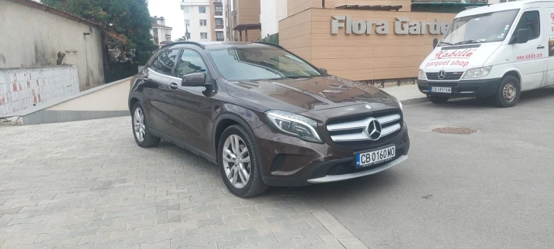Mercedes-Benz GLA 220 4matic* Камера* Панорама* Ел теглич, снимка 3 - Автомобили и джипове - 51825723