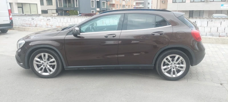 Mercedes-Benz GLA 220 4matic* Камера* Панорама* Ел теглич, снимка 8 - Автомобили и джипове - 51825723