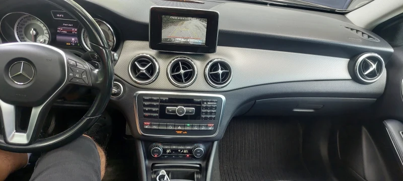 Mercedes-Benz GLA 220 4matic* Камера* Панорама* Ел теглич, снимка 13 - Автомобили и джипове - 51825723