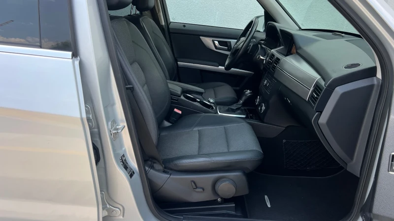 Mercedes-Benz GLK 220* //AMG* 4matic* TOP..!!* , снимка 15 - Автомобили и джипове - 51141930