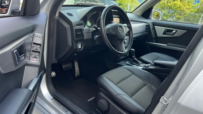 Mercedes-Benz GLK 220* //AMG* 4matic* TOP..!!* , снимка 13 - Автомобили и джипове - 51141930