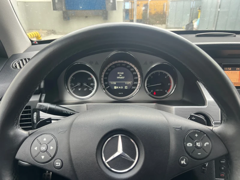 Mercedes-Benz GLK 220* //AMG* 4matic* TOP..!!* , снимка 17 - Автомобили и джипове - 51141930