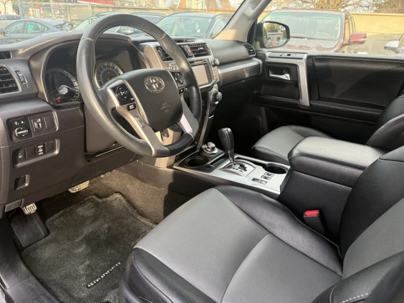 Toyota 4runner SR5* ПОДГРЕВ* КАМЕРА* ШИБИДАХ* 6+ 1, снимка 7 - Автомобили и джипове - 52535595