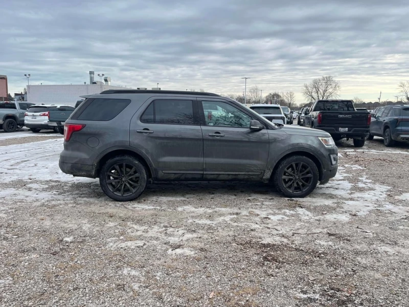 Ford Explorer * XLT * CARFAX * БЕЗ ПЪРВОНАЧАЛНА ВНОСКА, снимка 3 - Автомобили и джипове - 53023557