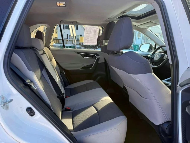 Toyota Rav4, снимка 6 - Автомобили и джипове - 53382398