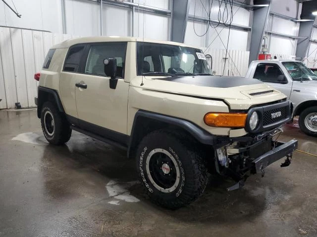 Toyota Fj cruiser, снимка 1 - Автомобили и джипове - 48463880