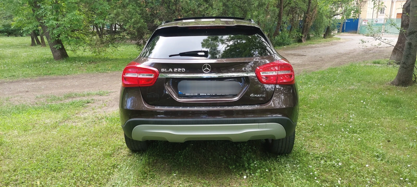 Mercedes-Benz GLA 220 4matic* Камера* Панорама* Ел теглич - изображение 5