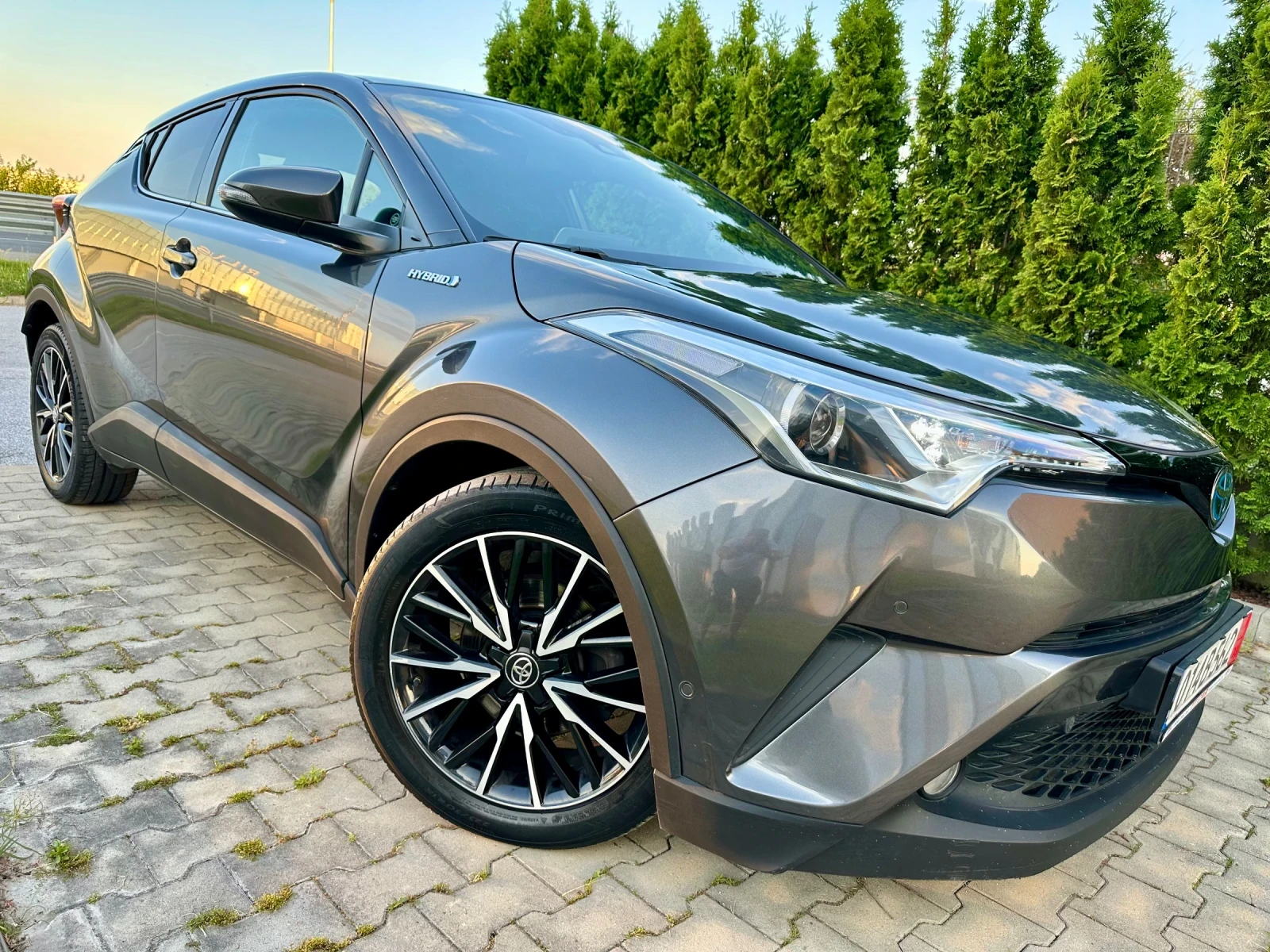 Toyota C-HR  Дистроник/ Кожа/ Камера! Лизинг! - изображение 5