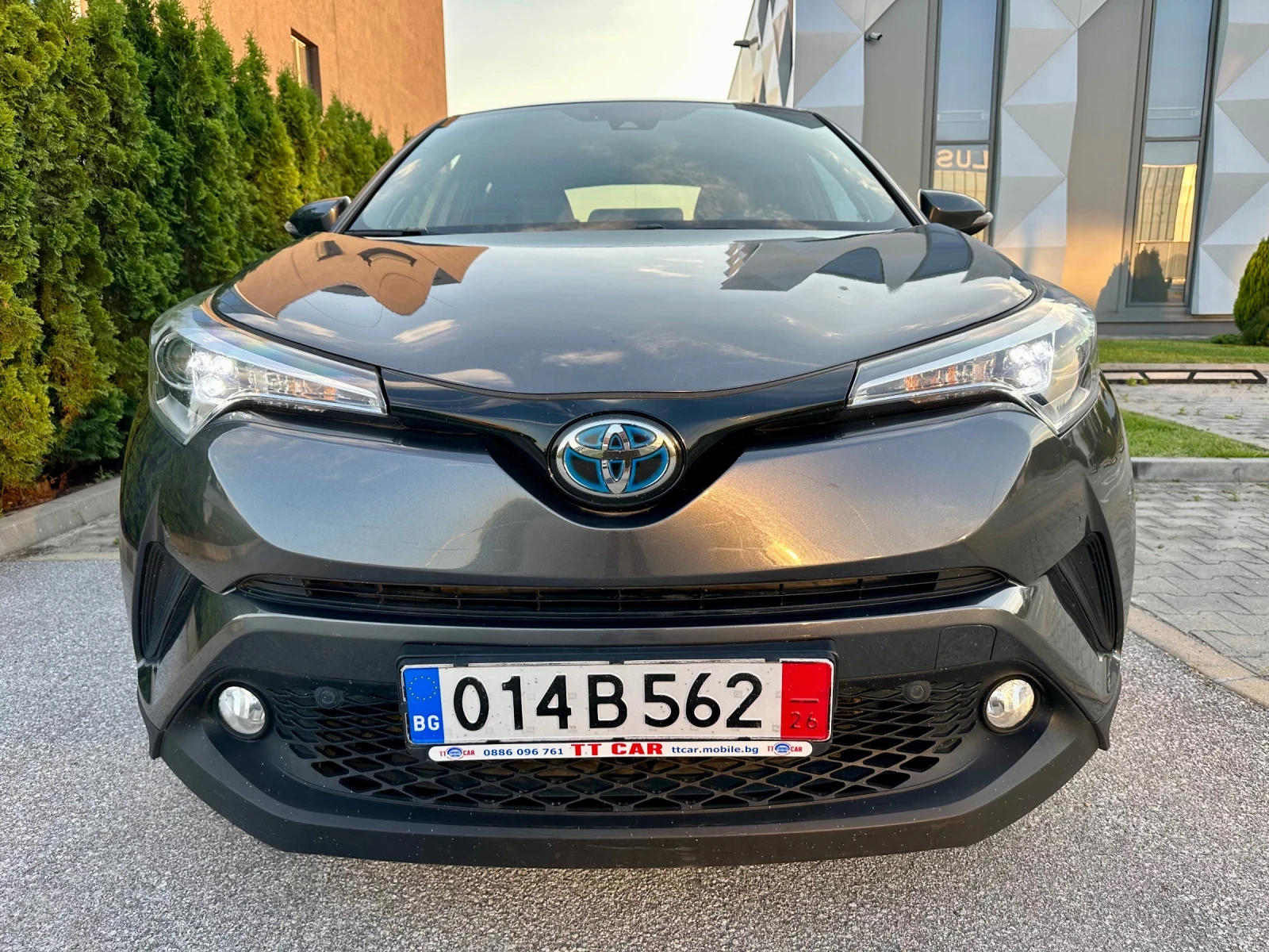 Toyota C-HR ЛИЗИНГ!!! 1.8 hybrid Дистроник! Кожен салон! - изображение 2