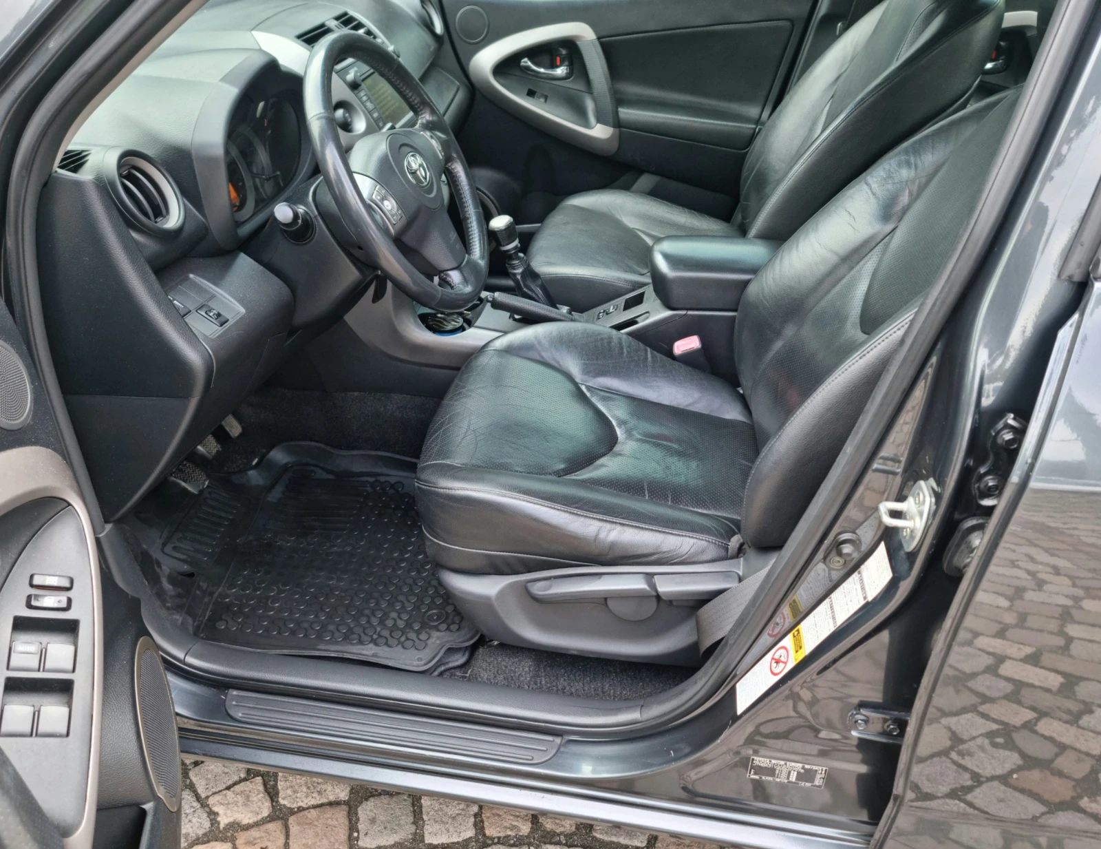 Toyota Rav4, снимка 7 - Автомобили и джипове - 54263403