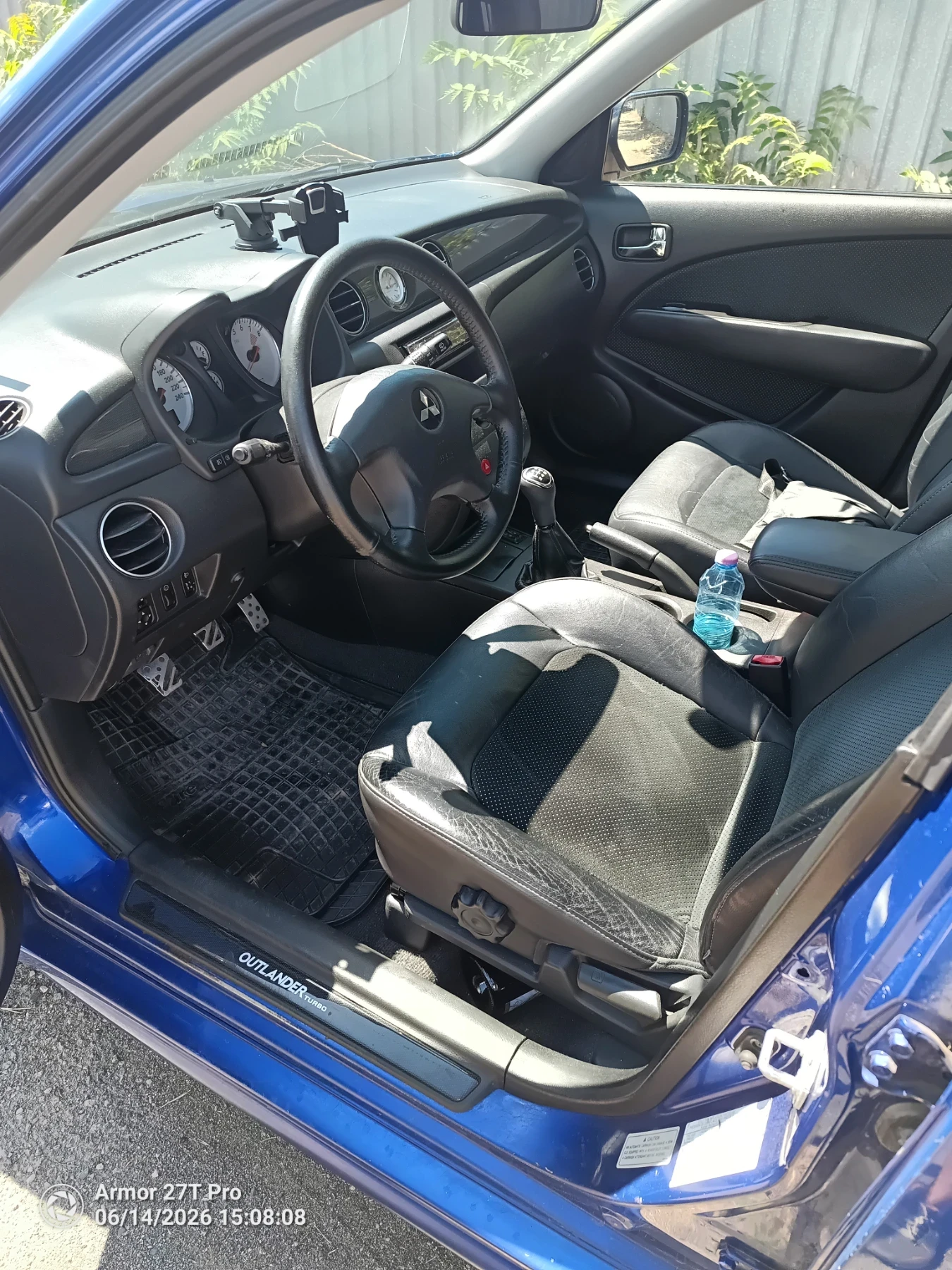 Mitsubishi Outlander, снимка 8 - Автомобили и джипове - 55164711