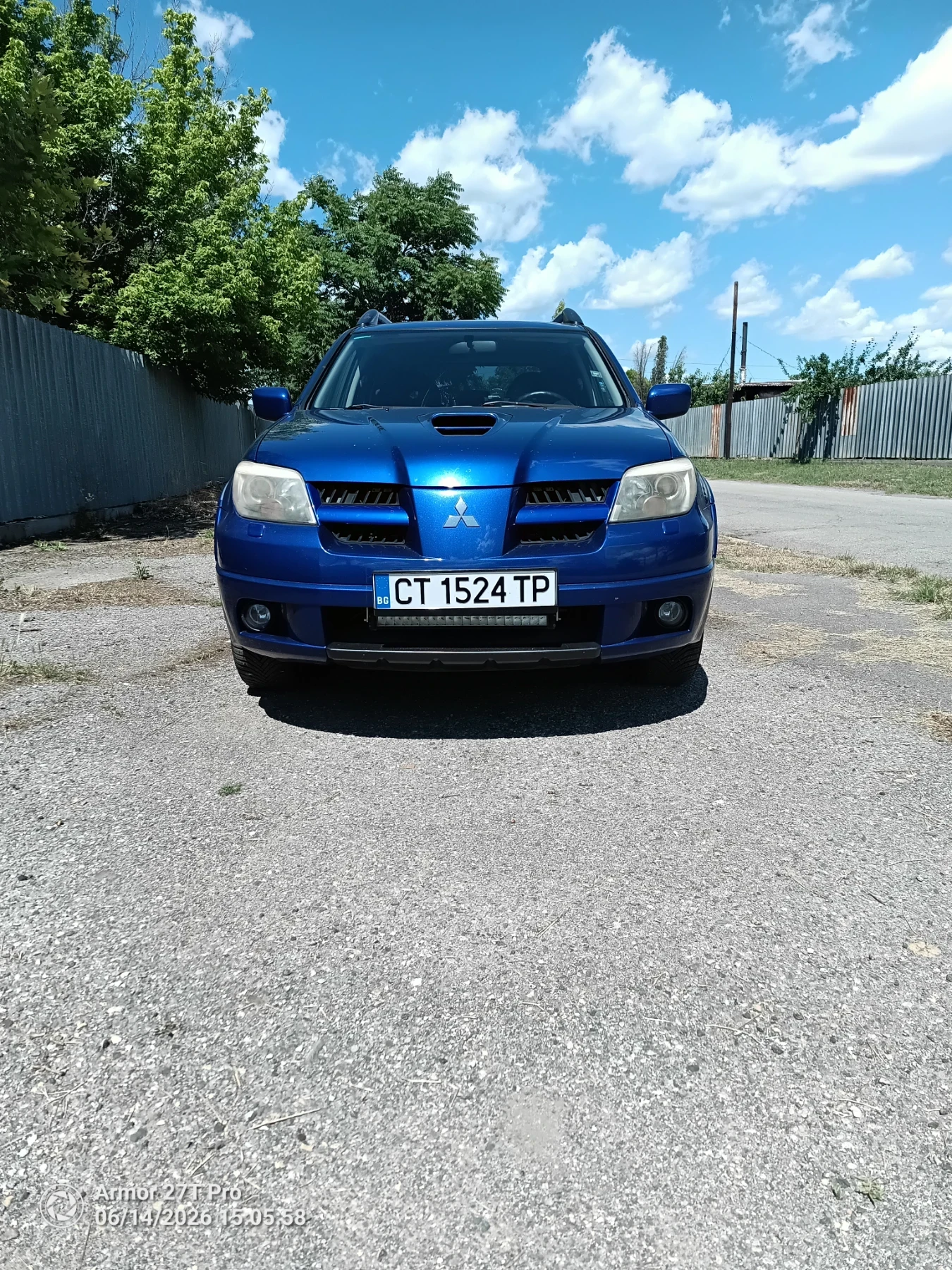 Mitsubishi Outlander