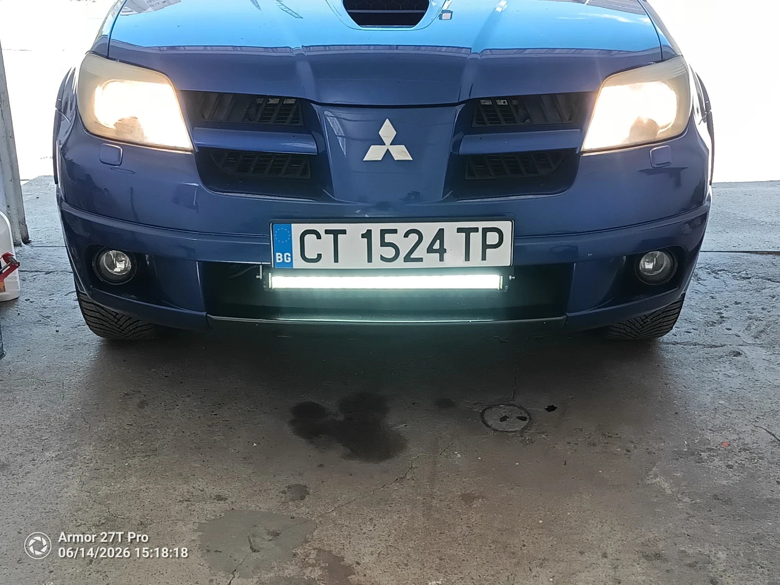 Mitsubishi Outlander, снимка 17 - Автомобили и джипове - 55164711
