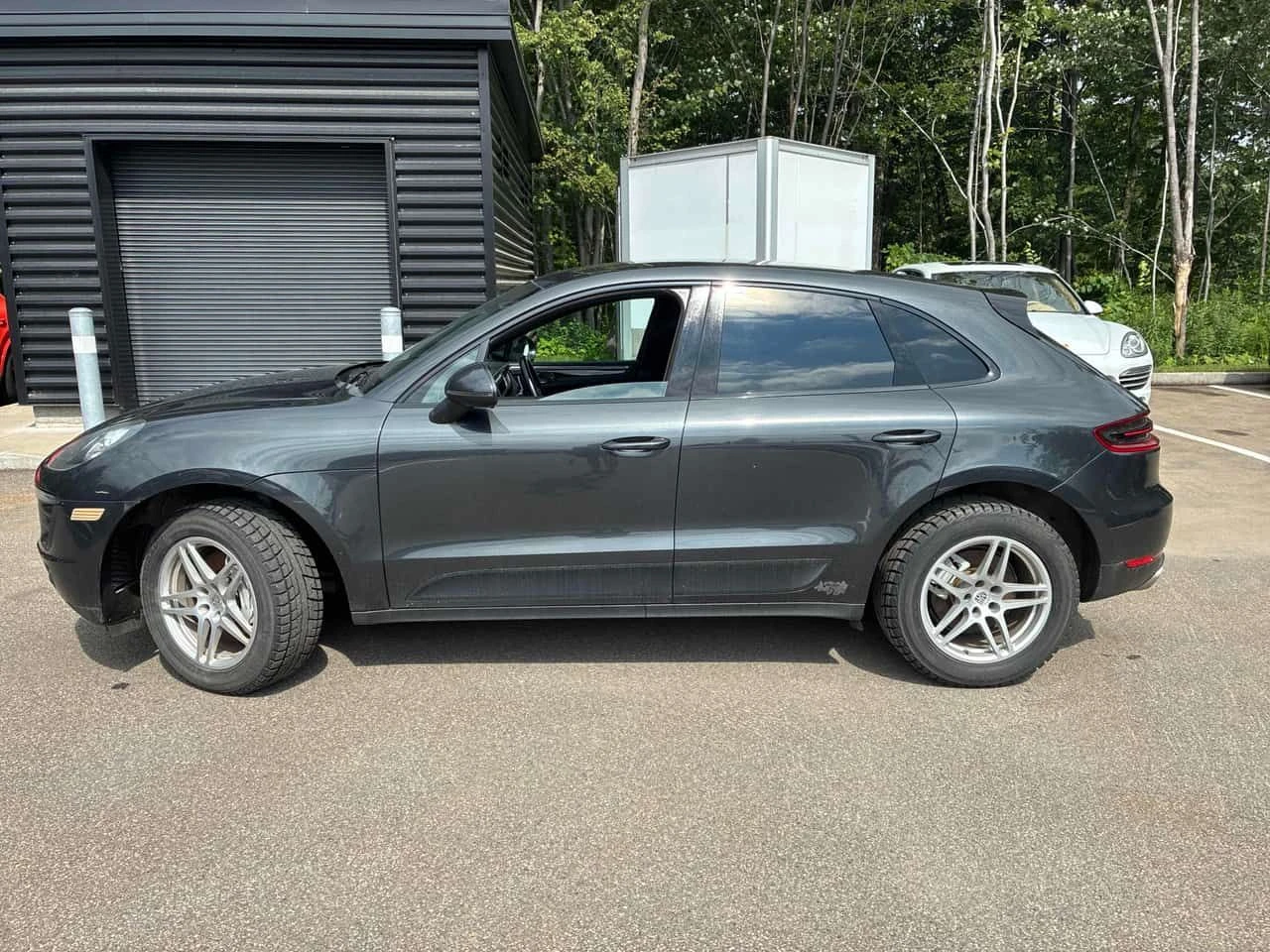Porsche Macan S | ПОДГРЕВ | СЛЕДЕНЕ НА ЛЕНТИТЕ | CARFAX |  , снимка 2 - Автомобили и джипове - 55537687