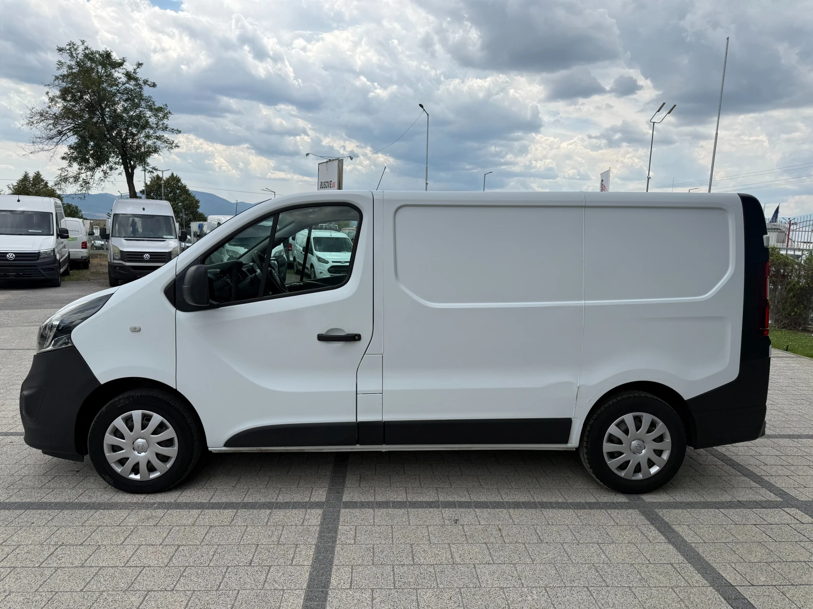 Opel Vivaro 1.6CDTI Климатик Euro 5 L1H1 , снимка 5 - Бусове и автобуси - 55314157