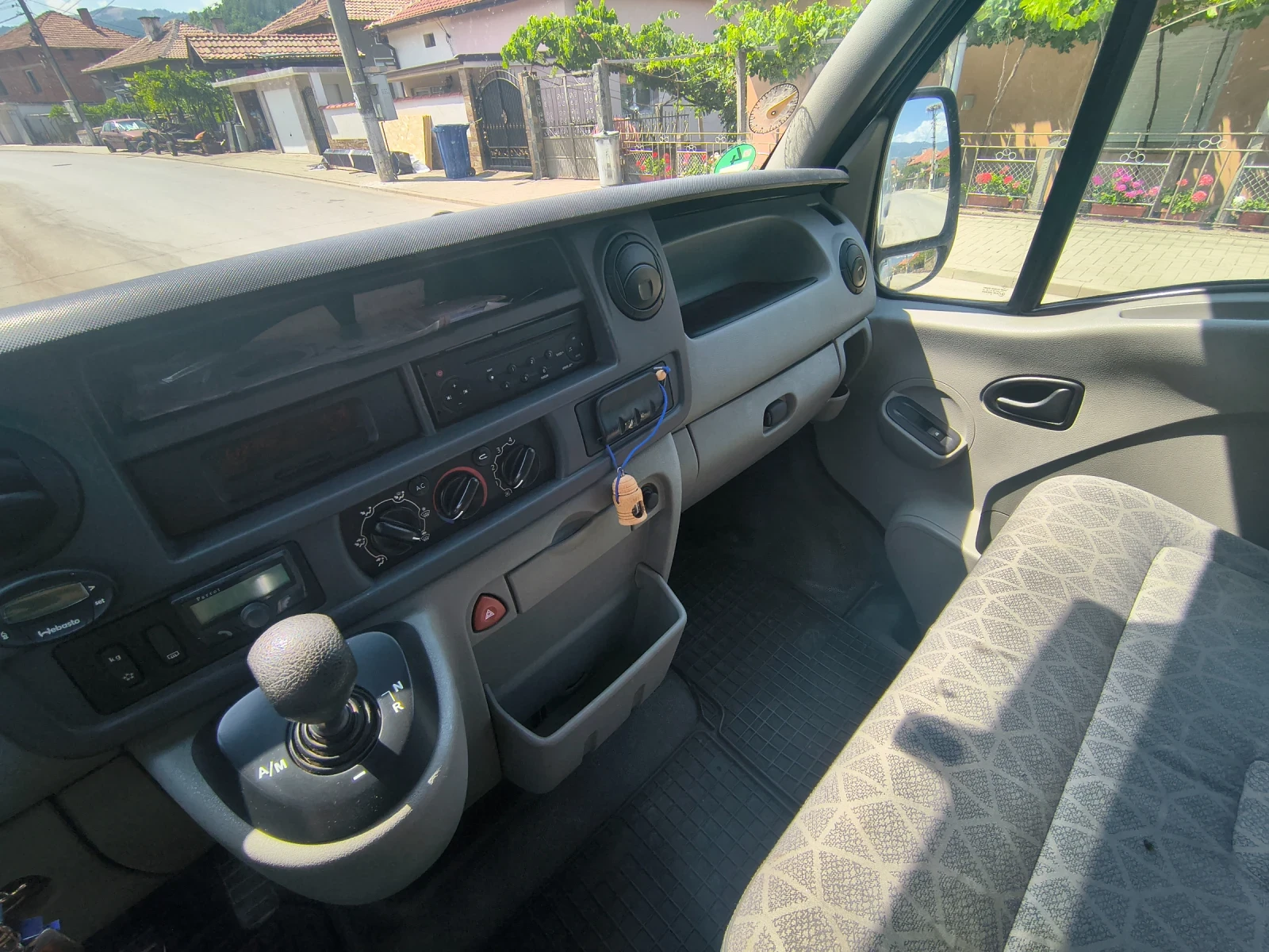 Renault Master, снимка 15 - Бусове и автобуси - 55332766