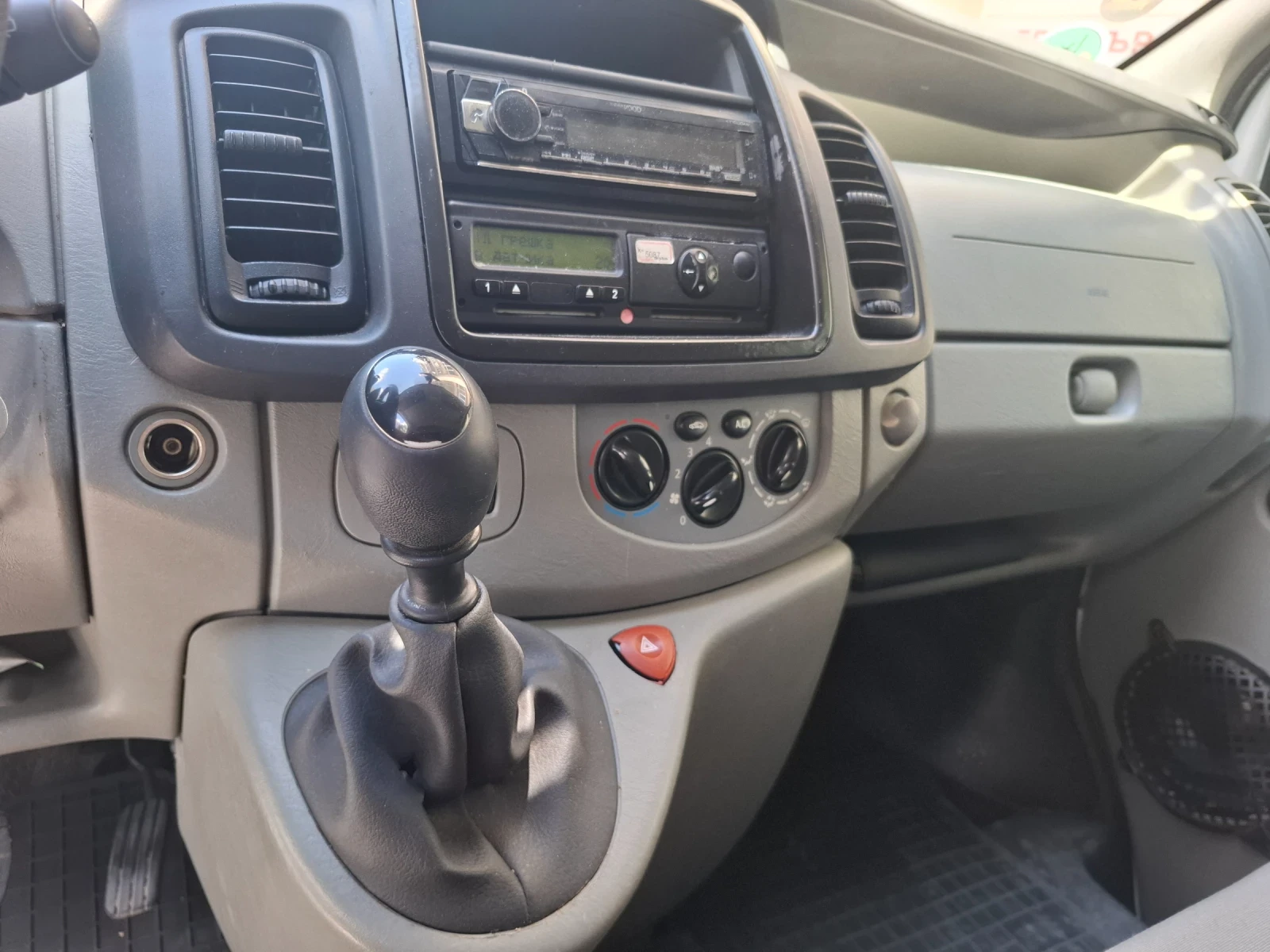 Nissan Primastar 2.5, снимка 6 - Бусове и автобуси - 55514324