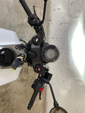 Husqvarna Vitpilen 401 Чисто нов неизползван!, снимка 10