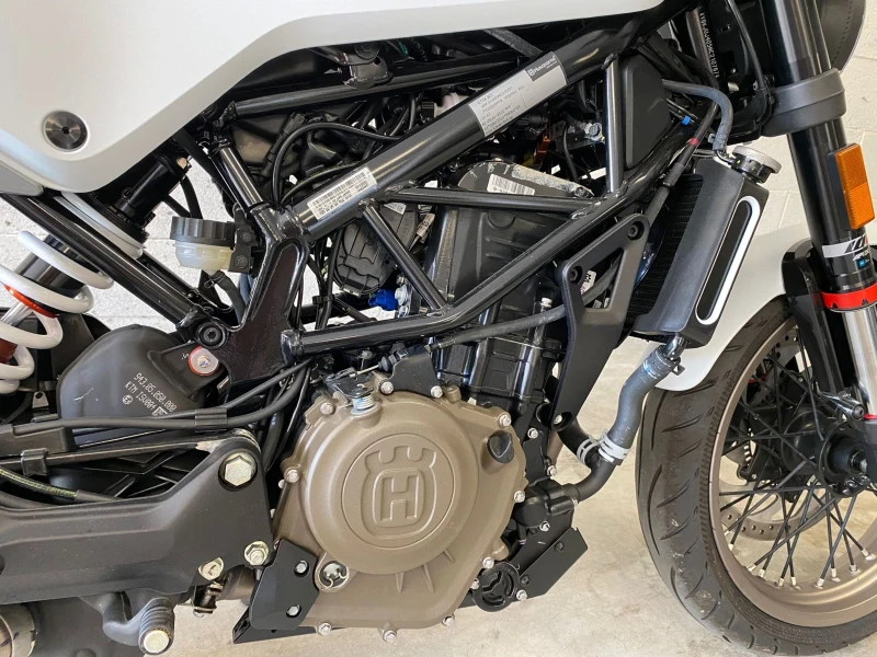 Husqvarna Vitpilen 401 Чисто нов неизползван!, снимка 9 - Мотоциклети и мототехника - 53133482