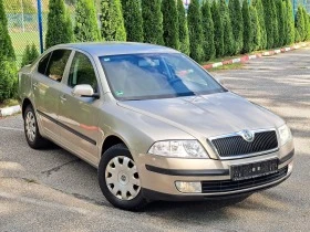     Skoda Octavia 1.6i * 