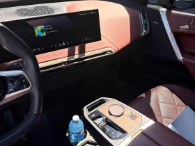BMW iX xDrive50  CARFAX | Mobile.bg � ����� ������ 9