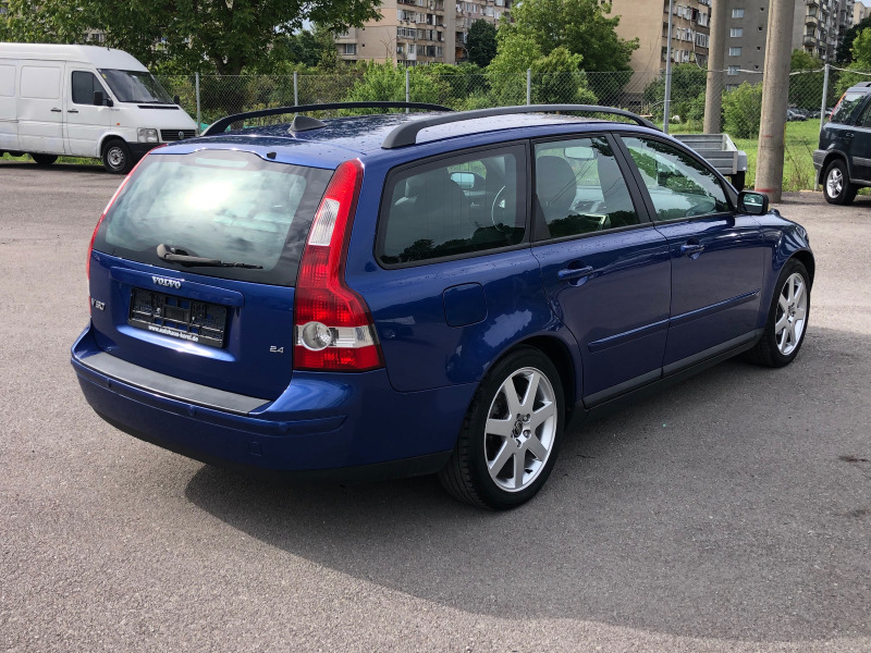Volvo V50 2.4i , снимка 5 - Автомобили и джипове - 40807046