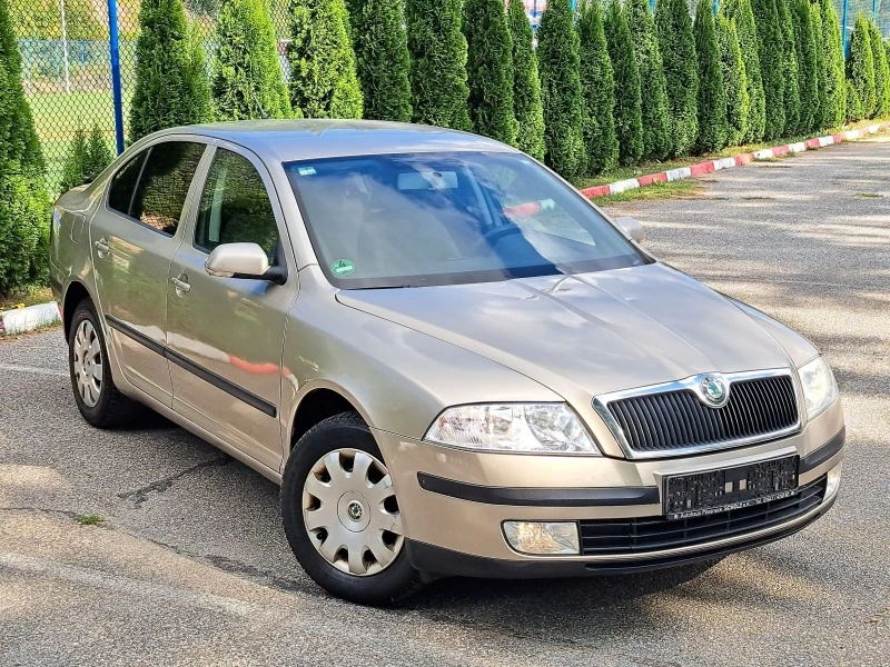 Skoda Octavia 1.6i Навигация* Климатик, снимка 1 - Автомобили и джипове - 42304352